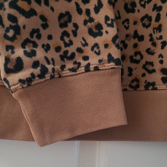 J.Crew Leopard Crewneck Sweatshirt Size M - Picture 4 of 6